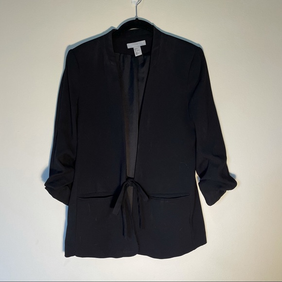 H&M black 3/4 sleeve tie front blazer